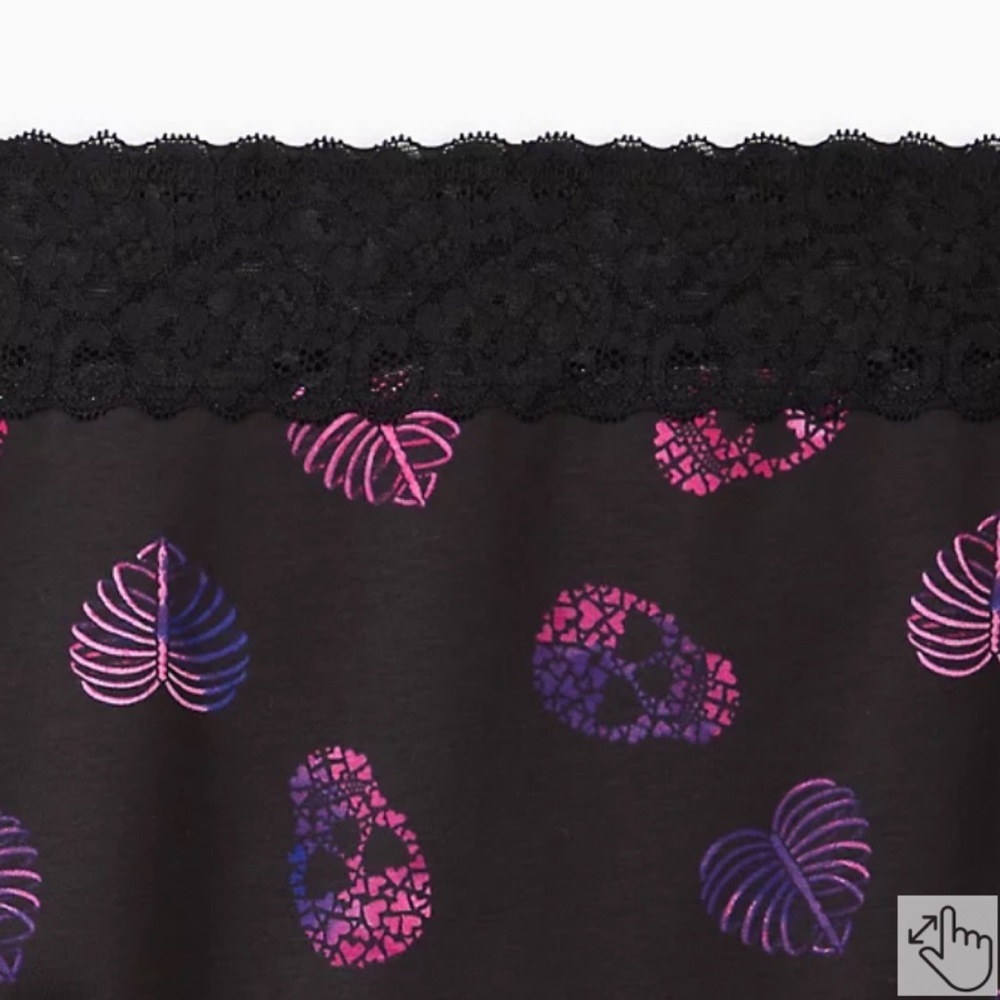 NWT TORRID Hipster Panty - Cotton Skull & Heart Black - Picture 4 of 10